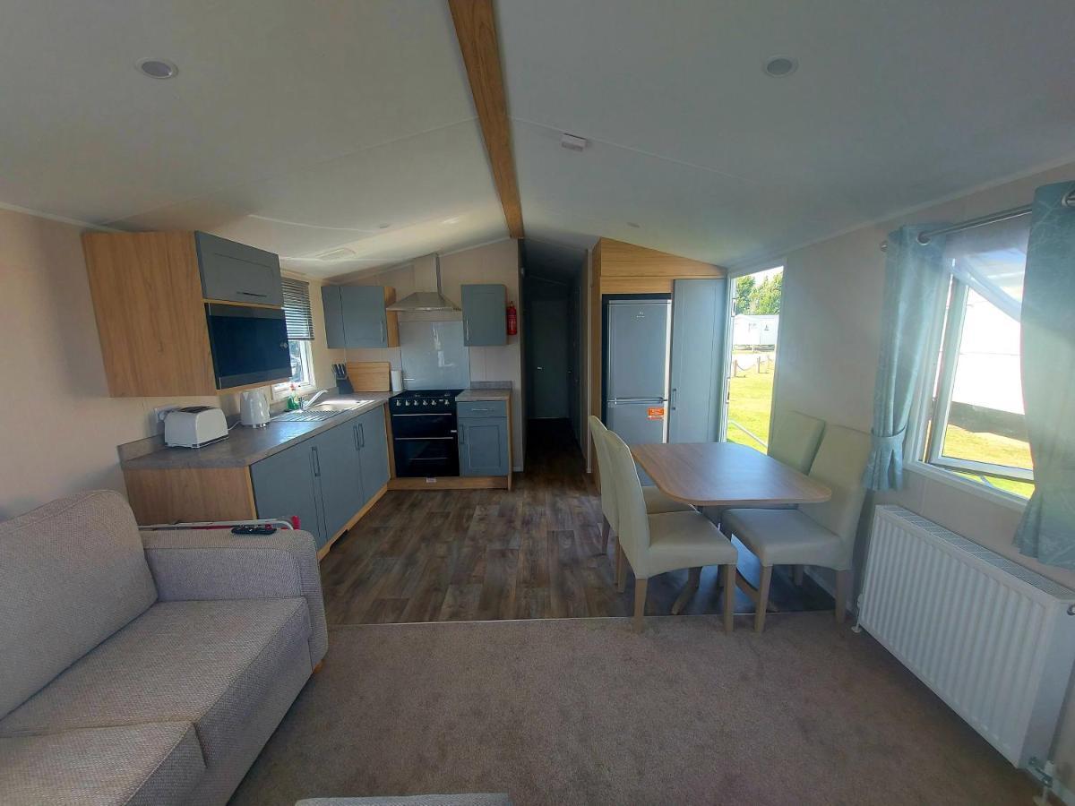 Sophie'S Caravan Camber ภายนอก รูปภาพ